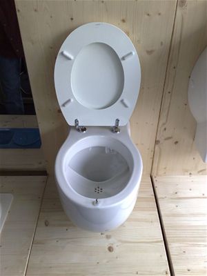 NoMiX toilet